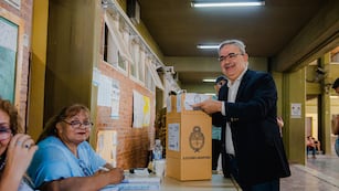 Raúl Jalil logró la reelección en Catamarca.