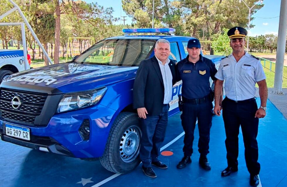 La Dependencia Policial de Arroyito recibió del Gobierno Provincial un patrullero Okm