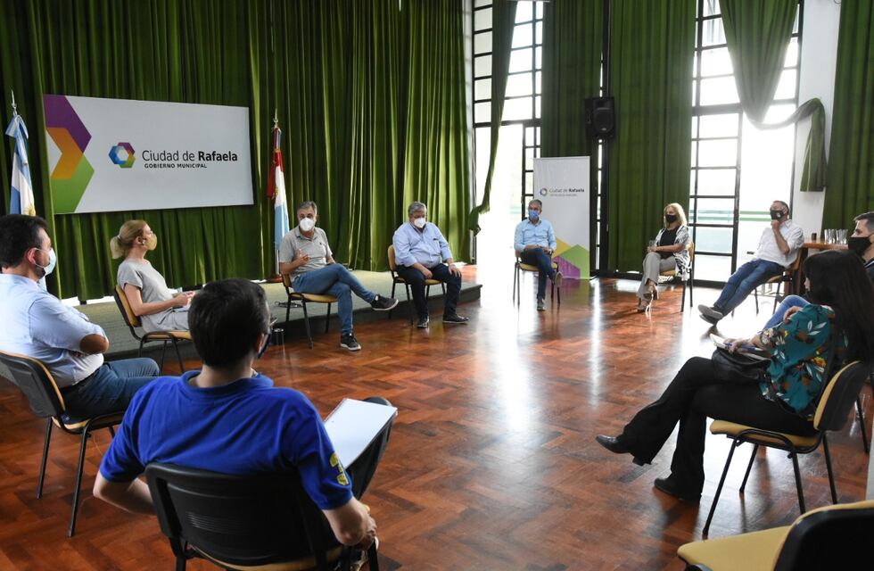 Intendente y concejales analizaron el decreto presidencial