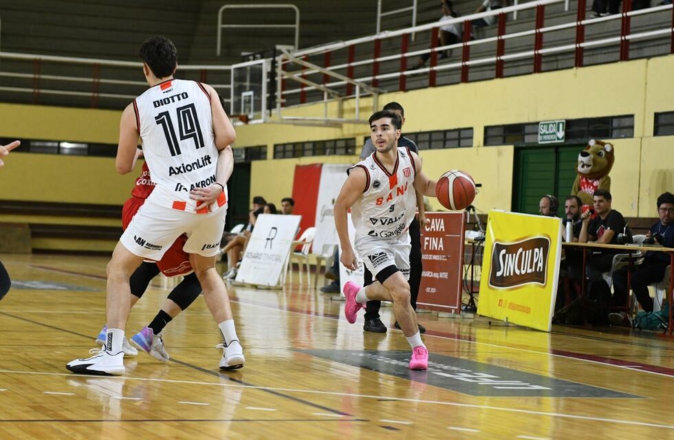 San Isidro ganó en Rosario sin sobrarle nada pero perdió en Venado Tuerto por Liga Argentina