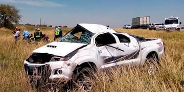 Los ocupantes de la camioneta fueron despedidos del habitáculo (Facebook Marcelo Alejo)