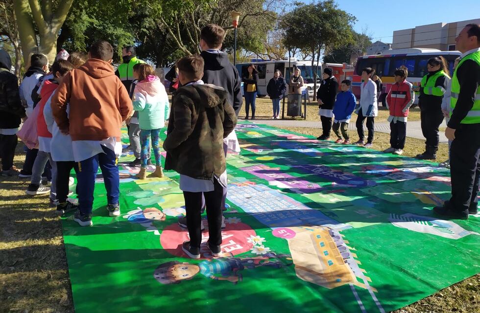 Educación vial a través del juego en la escuela Amancay