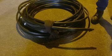 El ladrón había robado cables de telefonía de la vía pública. (Policía)