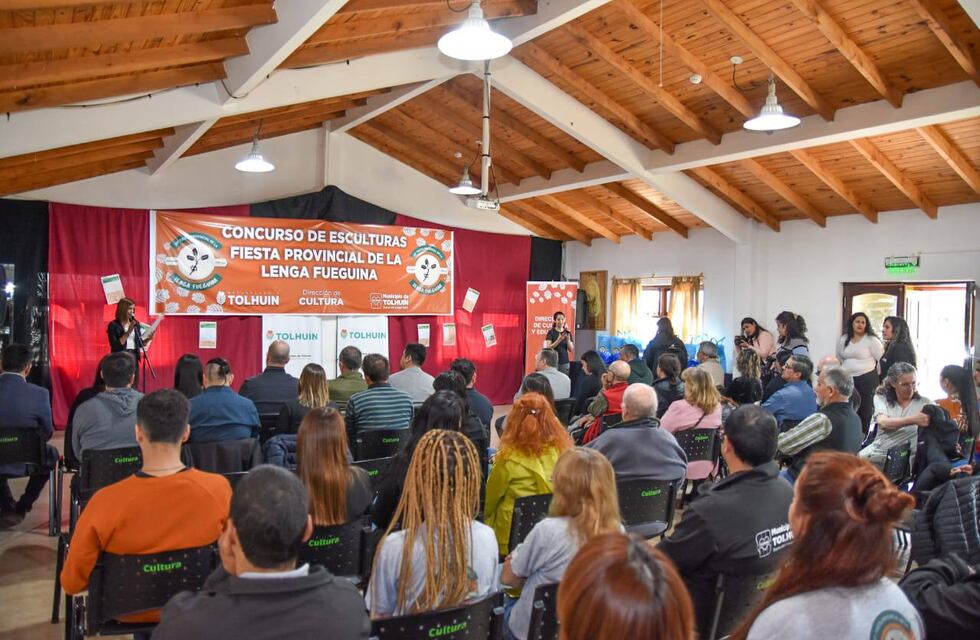 Inauguraron la 20° Fiesta Provincial de la Lenga en Tolhuin