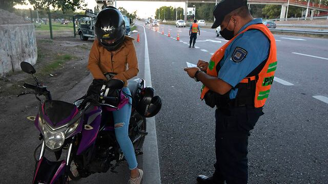 En los que va del año la Policía Vial de Mendoza realizó 48.523 actas viales. Orlando Pelichotti/Mendoza