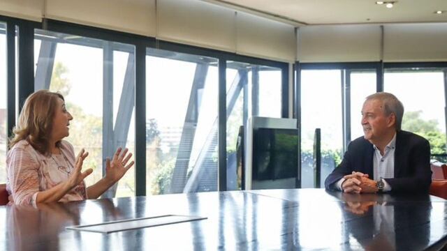 juan Schiaretti se reunió con Mónica Fein en el Centro Cívico.