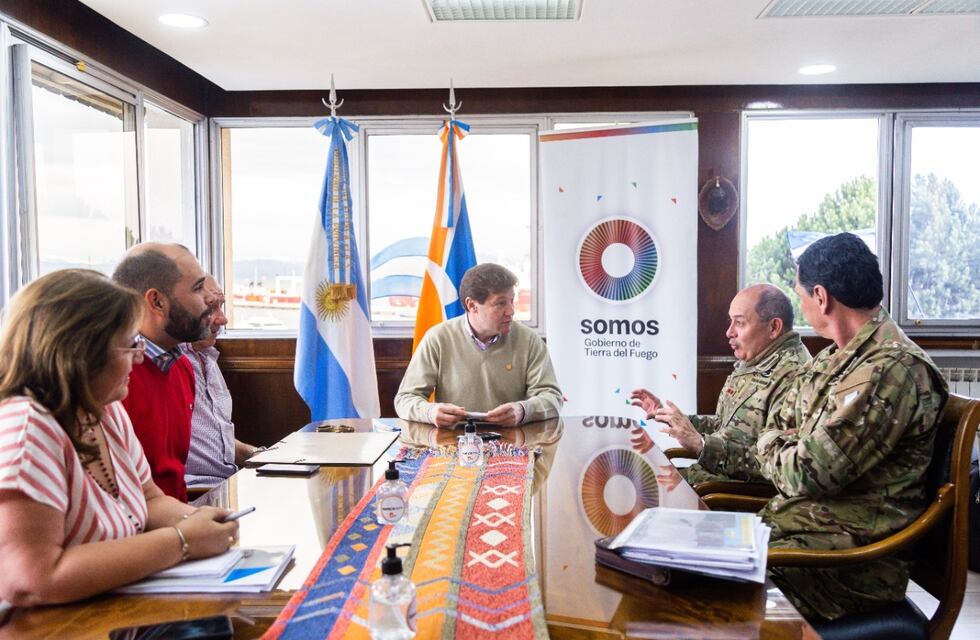 Melella se reunió con ingenieros del Ejército por obras en rutas de Tierra del Fuego