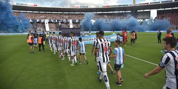 Desde este domingo, se aplican restricciones para los recibimientos de los equipos cordobeses (Facundo Luque / La Voz).