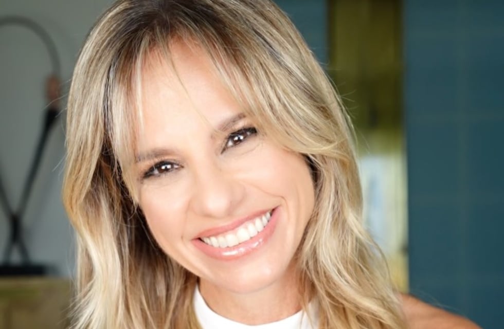 Mariana Fabbiani posó con un minivestido animal print y se robó todas las miradas