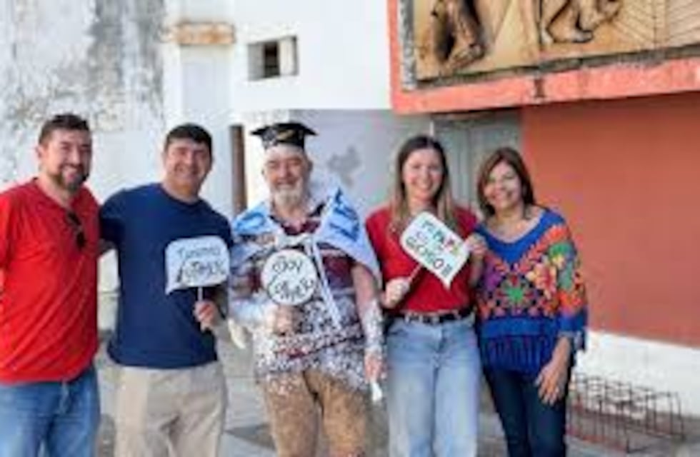 El primer licenciado en Luthería de la universidad pública es tucumano y tiene 75 años