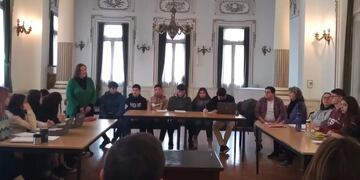 Concejo Deliberante Estudiantil de Tres Arroyos: Tres escuelas presentaron proyectos