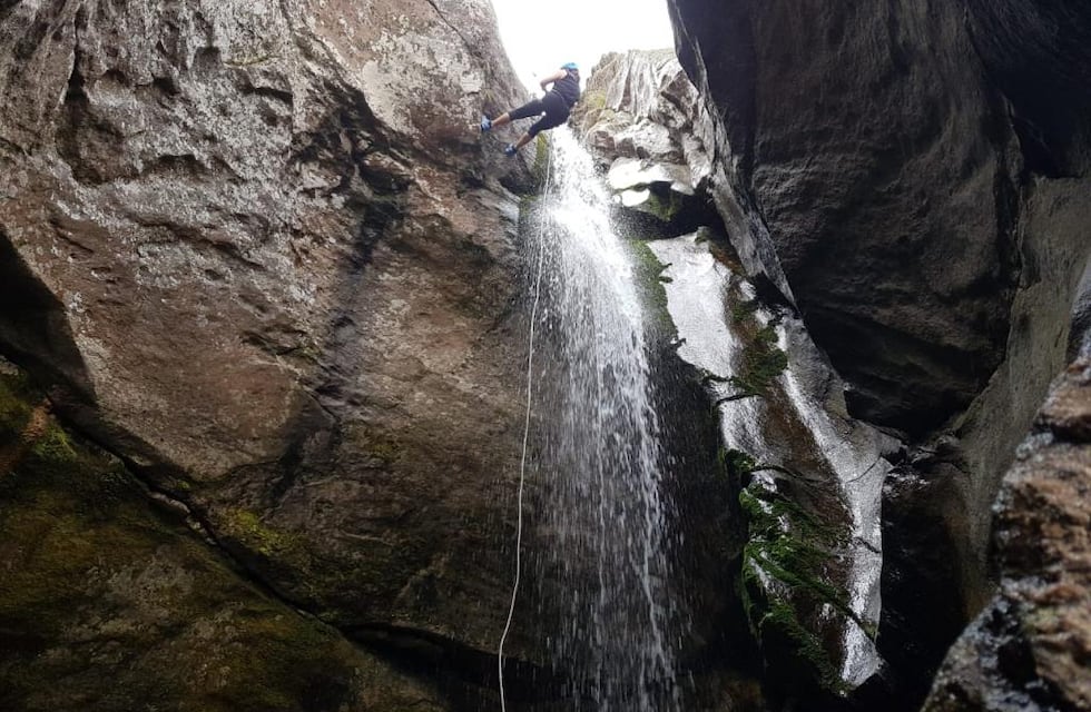 Una cascada escondida entre montañas: un tesoro cordobés en medio de las Altas Cumbres