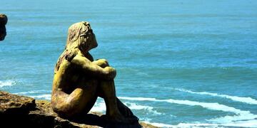 Escultura anónima en Mar del Plata