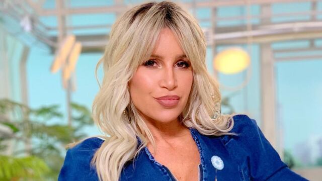 Flor Peña volvió a enamorar con una foto sin nada de ropa