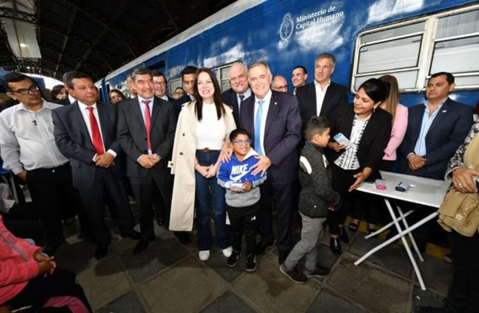 Jaldo y Pettovello recorrieron el tren socio-sanitario “Ramón Carrillo”