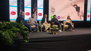 Especialistas en el Seminario Internacional de Lechería de Rafaela