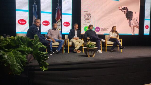 Especialistas en el Seminario Internacional de Lechería de Rafaela