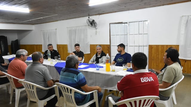 Reunión del foro de seguridad en la vecinal de barrio Güemes