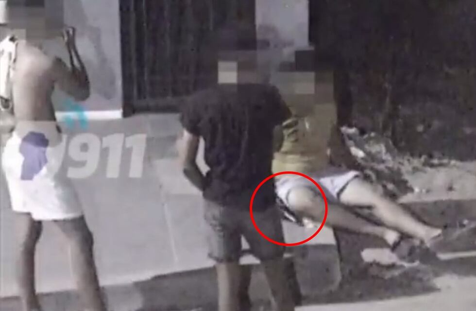 Córdoba: tenían una réplica de arma, los vieron por cámaras y terminaron detenidos