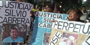 Marcha en Lules pidiendo justicia por el crimen de Silvio Cabrera.