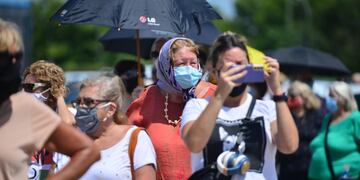 Algunas personas se presentaron a vacunarse sin turno. (Fotos: José Hernández)
