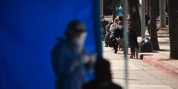 La adolescente falleció a causa del virus, como su abuela. Su madre está internada (Archivo La Voz).