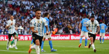Lautaro Martínez puso el 1 a 0 para la Argentina ante Italia.