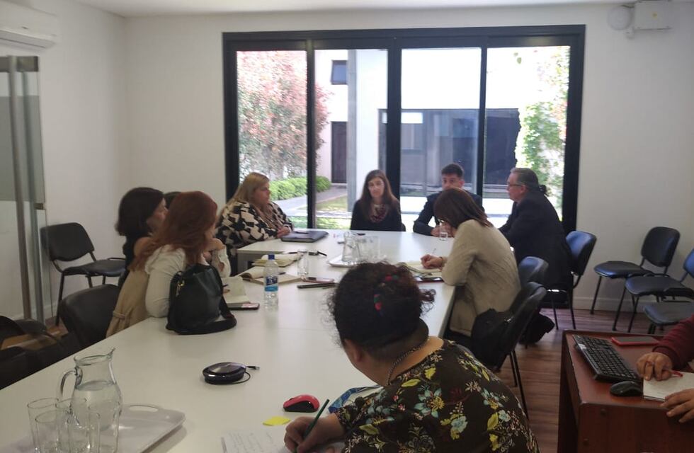 Abuso en el Colegio San José: la familia y sus abogados se reunieron con Diputados