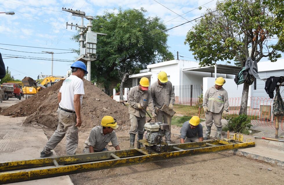 La obra de desagües de Arroyito de calle Mitre lleva más de 250 metros finalizados