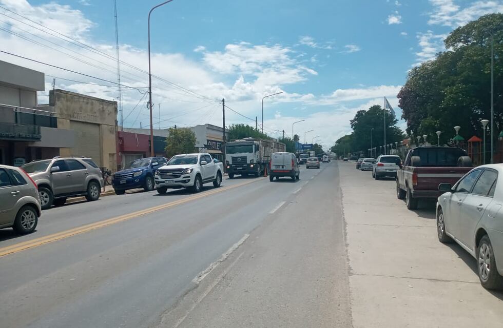 Gran cantidad de vehículos en Ruta 19 por el fin de semana de Carnaval
