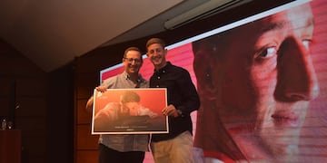 Ganador del Premio Estímulo de La Voz. Gran manera de terminar el año para Nicolás Dubersarsky, figura en Instituto.