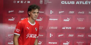 El influencer continua con la colecta para el Club Independiente.