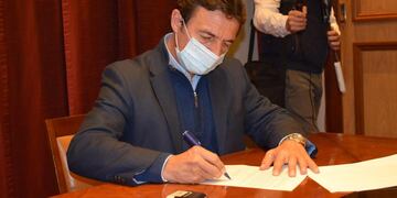 Roberto Sánchez: “Por el estacionamiento pago el municipio de Concepción recibe el 75%”