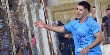 El delantero Sebastián Mendoza se sumó a Sporting.