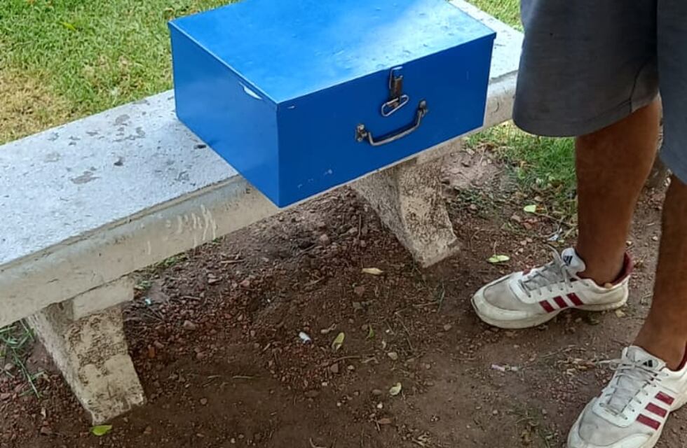 Lavacoches detenido en la Plaza 25 de Mayo