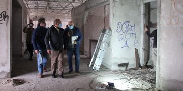 Sánchez recorrió la obra de la escuela del Barrio Villa de las Américas