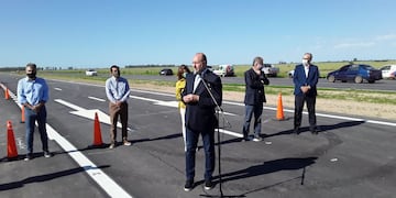 El gobernador Omar Perotti inauguró 8 km de doble traza de la autopista de la ruta nacional 34
