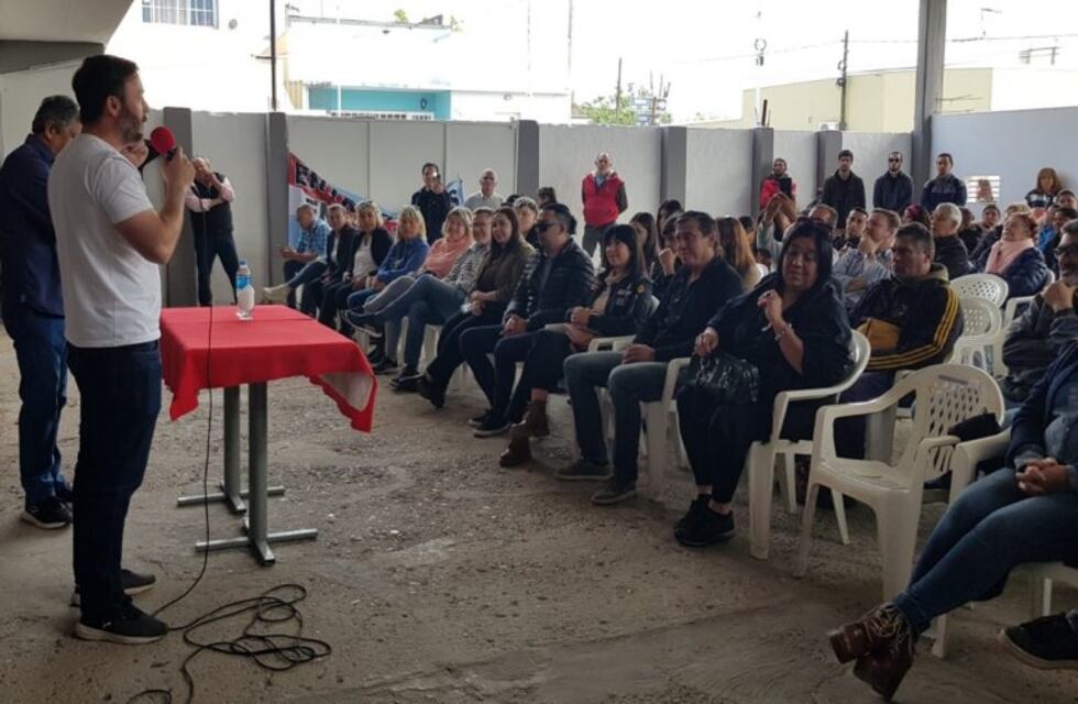 Francisco Azcué: “estoy cansado de ver políticas ricos y mi ciudad pobre”