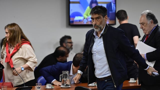 Gritos y escándalo en el juicio político a la Corte tras las revelaciones en la causa de espionaje ilegal a jueces. (Clarin)