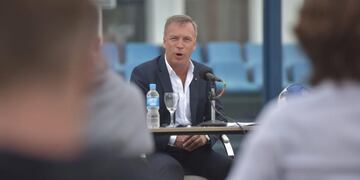 Andrés Fasi y una larga disputa con el Cibi por el pase de Bebelo (La Voz).
