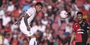 El puntaltense Domingo Blanco fue figura en Independiente.