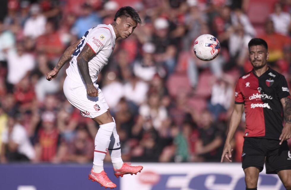 El puntaltense Domingo Blanco convirtió un gol y fue la figura de Independiente