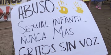 Manifestación en contra del abuso sexual contra niños y niñas. Imagen ilustrativa.
