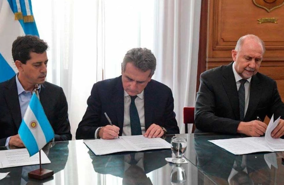 Santa Fe y Nación firmaron un convenio para instalar cámaras con reconocimiento facial en Rosario