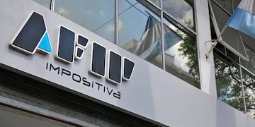 La recaudación impositiva de abril fue de $2,5 billones. Foto: Web.