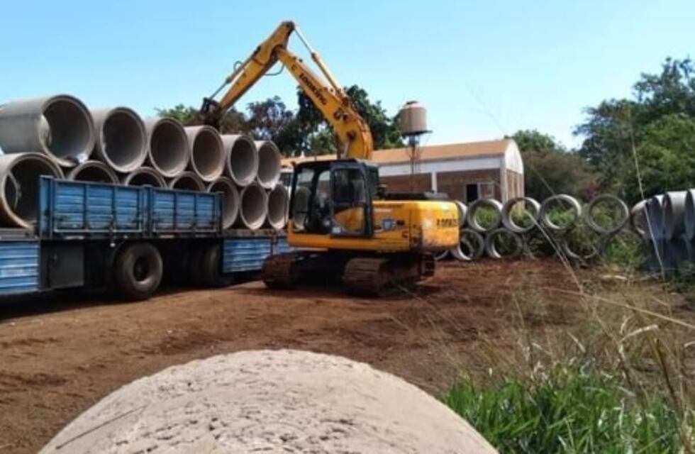 Realizan obras de mejoras urbanas en Puerto Iguazú