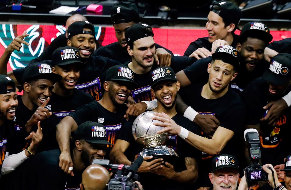 Phoenix Suns vuelve a la final de la NBA tras 28 años