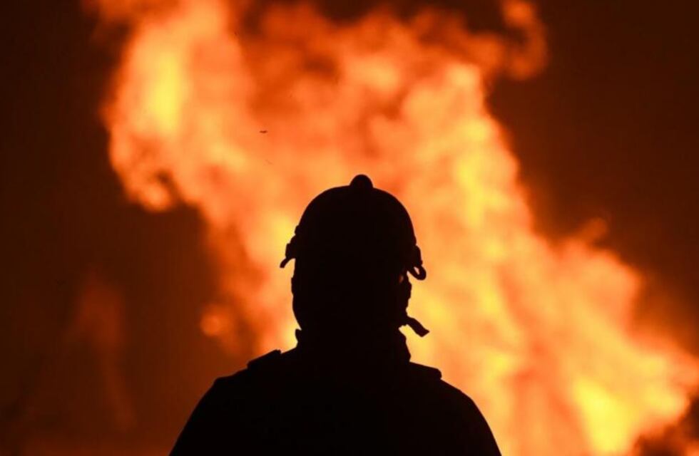 Noche trágica en Córdoba: un incendio en una vivienda terminó con un muerto y dos heridos