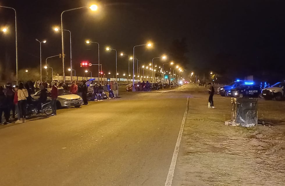 La colectora de la 34, el lugar elegido para recibir a la primavera
