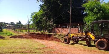 Se mantienen los trabajos para ampliar y mejorar el ingreso al Club de la Aguiaty en Puerto Iguazú.